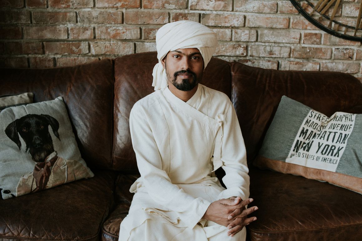 Paramguru: in Pursuit of Peace